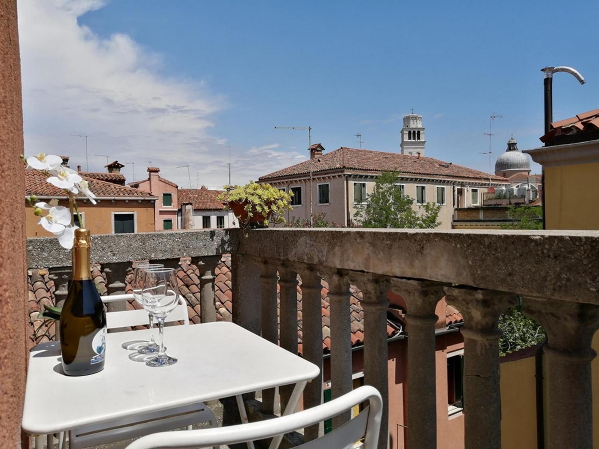 Biennale 252 Apartment Venice Exterior photo